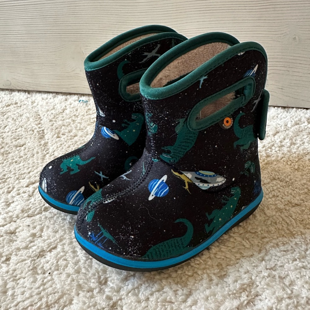 BOGS Winter boots toddler size 7